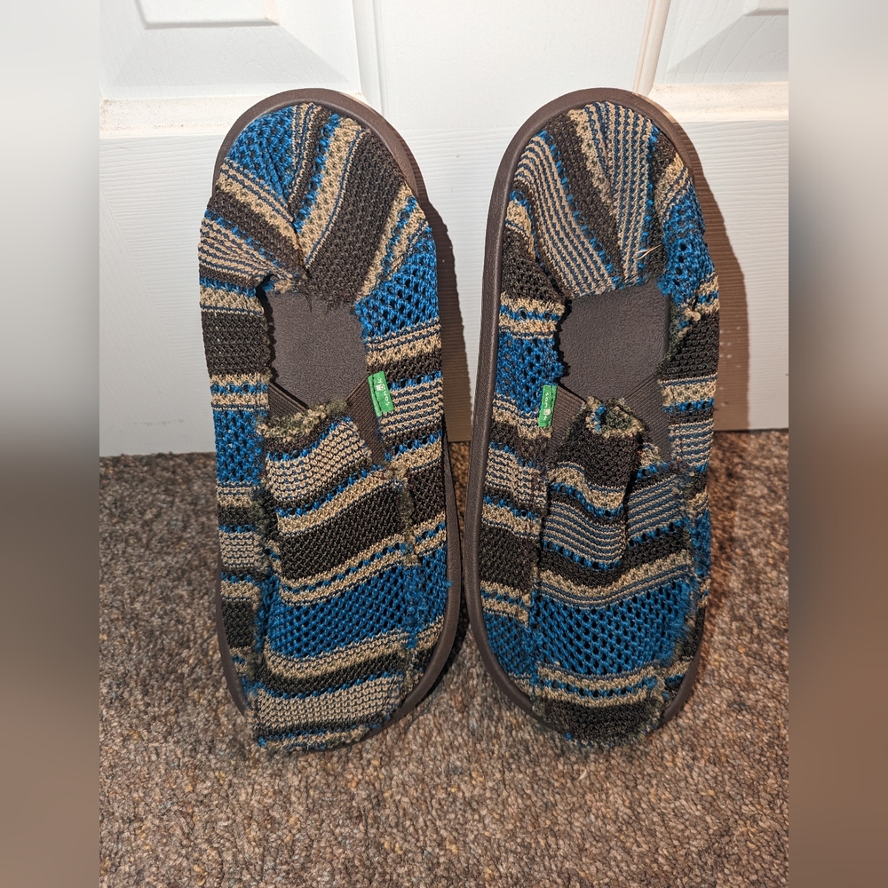 Knitted Sanuks slip on